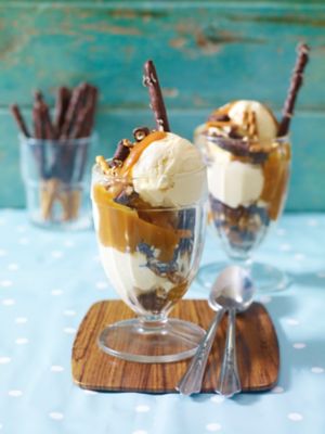 Caramel & Chocolate Crunch Sundae