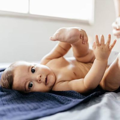 Baby changes nappy