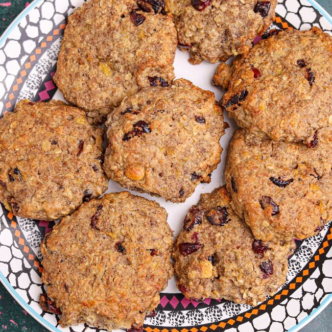 Banana, Oat & Cranberry Cookies