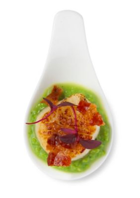 Seared Scallops, Pea Purée & Crisp Pancetta