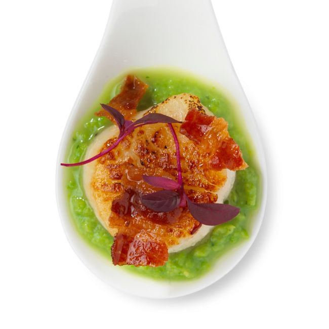 Seared Scallops, Pea Purée & Crisp Pancetta