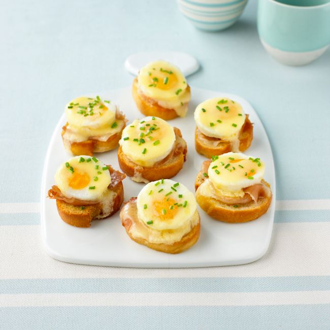 Eggs Benedict With Ham