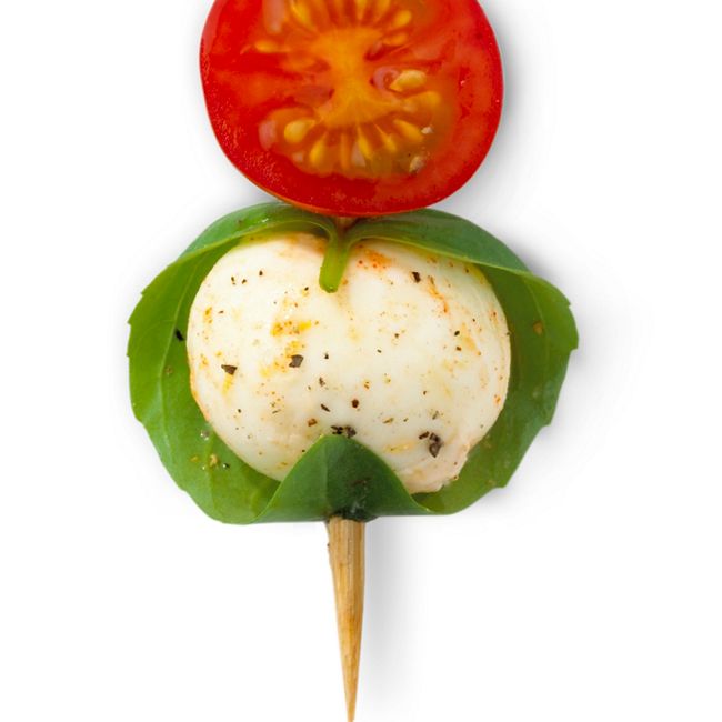 Marinated Bocconcini With Cherry Tomatoes & Basil