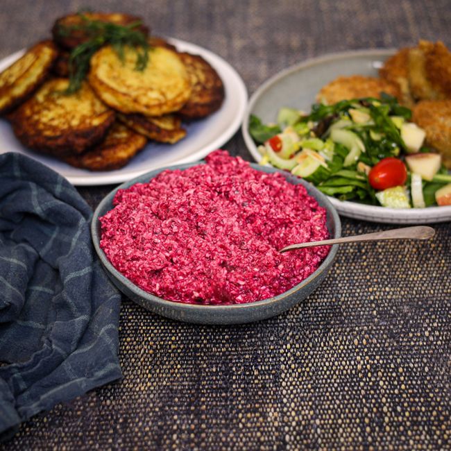 Cashew Beetroot Hummus