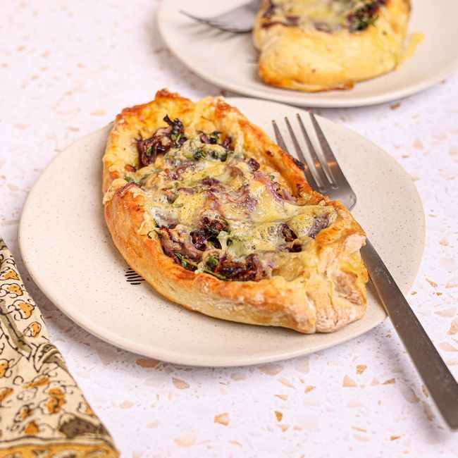 Cheese & Onion Pide