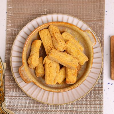 Chickpea Fries with Yoghurt Dip