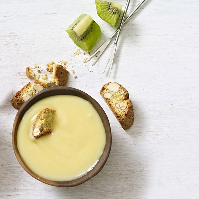 White Chocolate & Coconut Fondue