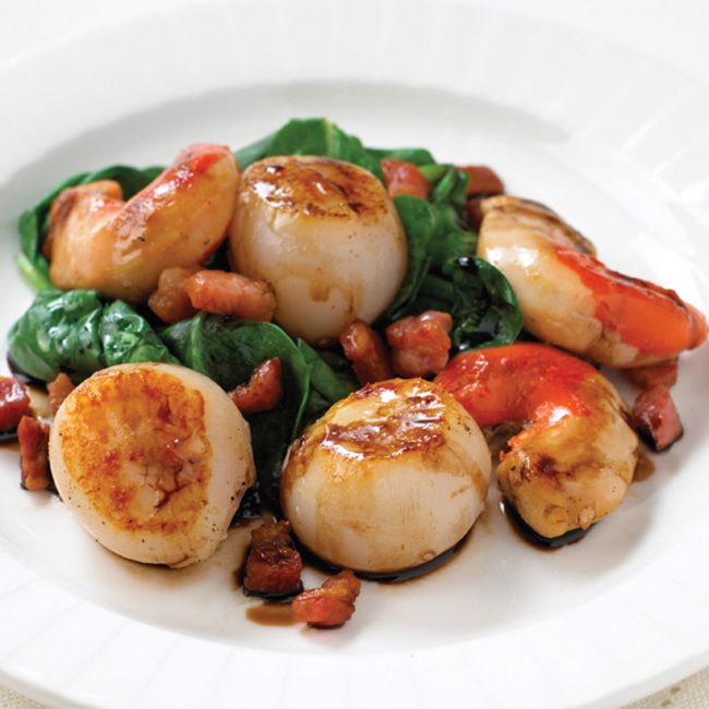 Sauteed Scallops With Pancetta & Wilted Spinach