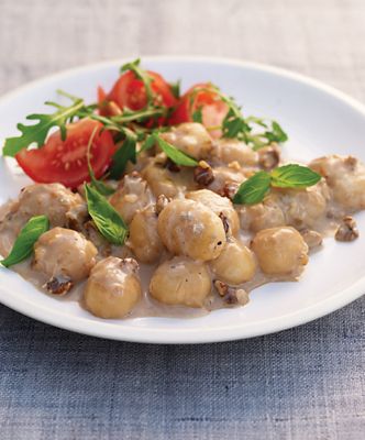 Gnocchi With Gorgonzola And Walnut Sauce