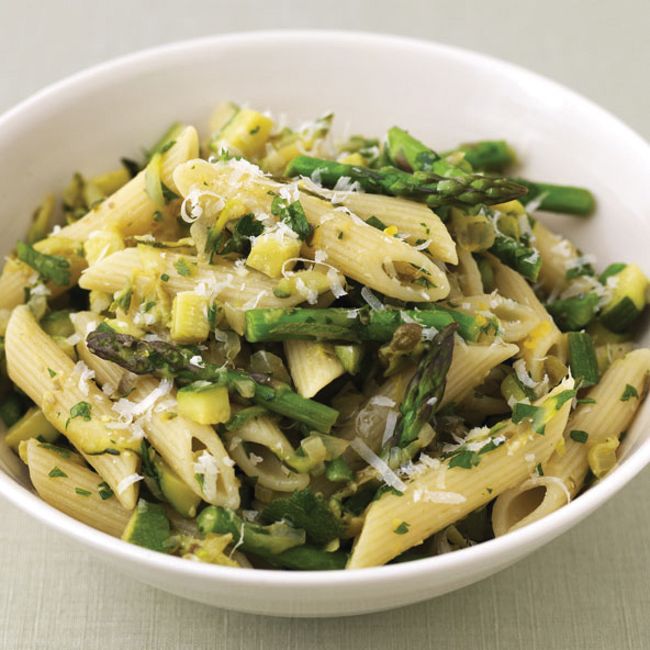 Pasta With Asparagus & Zucchinis