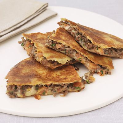 Quesadilla With Spiced Beef & Tomato