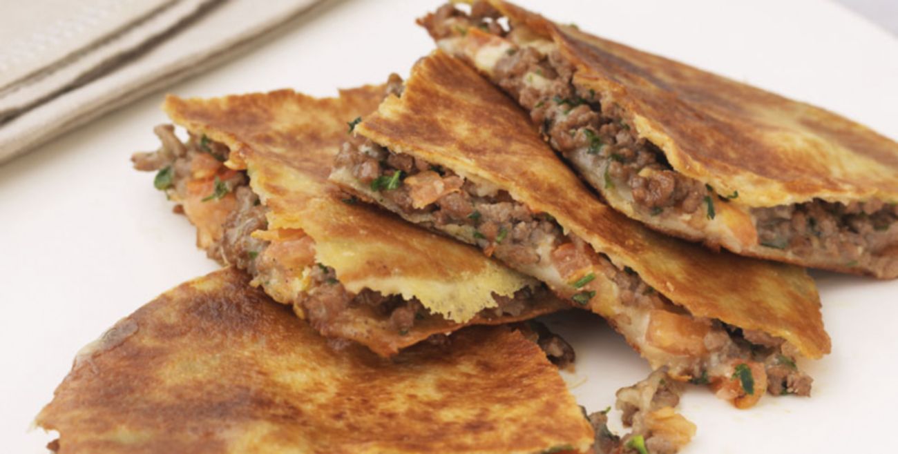 Quesadilla With Spiced Beef & Tomato Recipe Woolworths