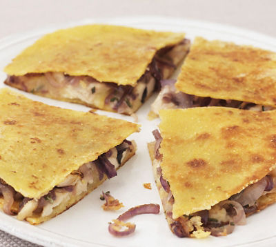 Quesadilla With Chicken & Sweet Onion