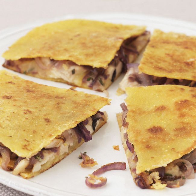 Quesadilla With Chicken & Sweet Onion