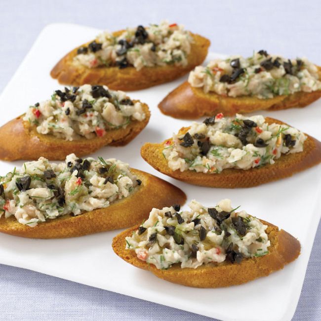 Cannellini & Dill Crostini