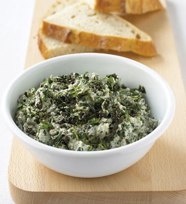 Rocket, Ricotta Cheese & Black Olive Dip