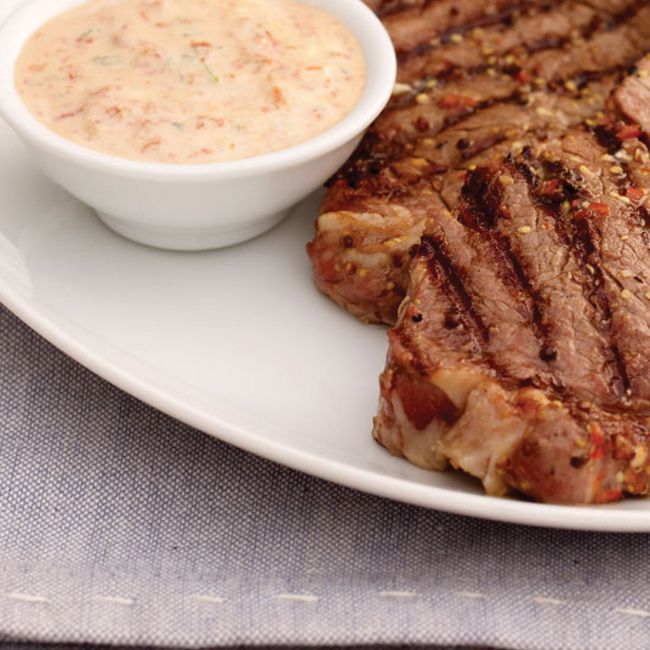 Marinated Beef With Red Capsicum Aïoli