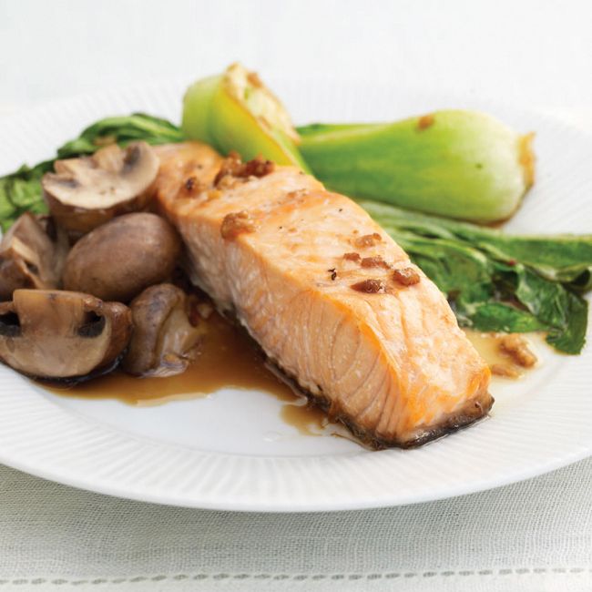 Salmon With Mushrooms & Pak Choi