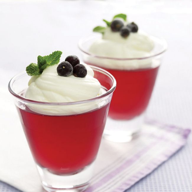 Blackcurrant Jelly With Vanilla Cream