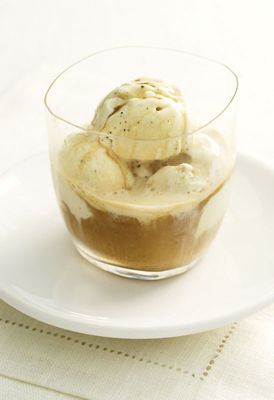 Vanilla Ice Cream With Coffee Drizzle