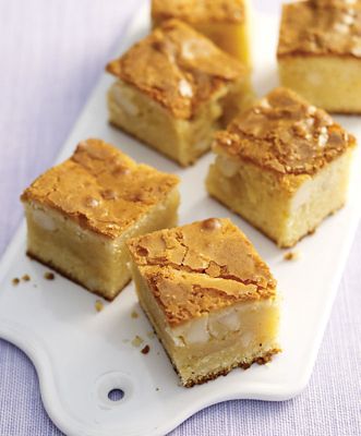White Chocolate & Macadamia Nut Blondies