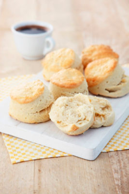 Traditional American Buttermilk Biscuits