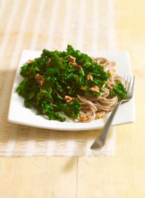 Kale With Soba Buckwheat Noodles