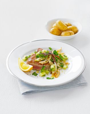 Seared Tuna With Cucumber & Fennel