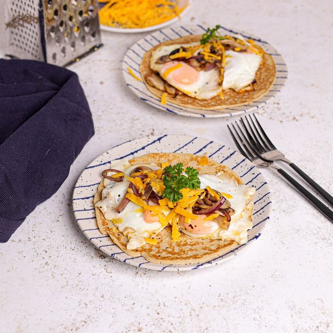 Crêpe with Egg, Cheese, Mushroom & Onion