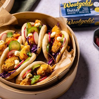 Crispy Chicken Bao Buns