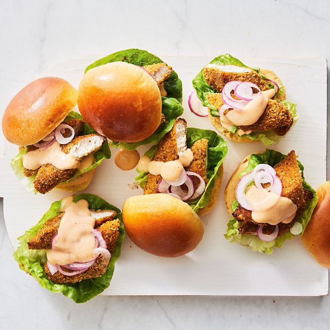 Crunchy PERi-PERi Chicken & Pickled Onion Sliders 