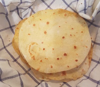 Rustic garlic pita breads
