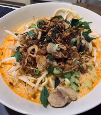 Chicken (or prawn) laksa