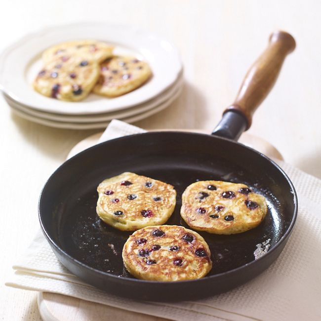 Fluffy Blueberry Pancakes