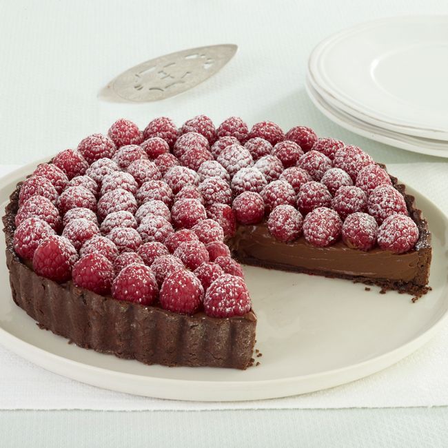 Raspberry Tart With Chocolate Cream