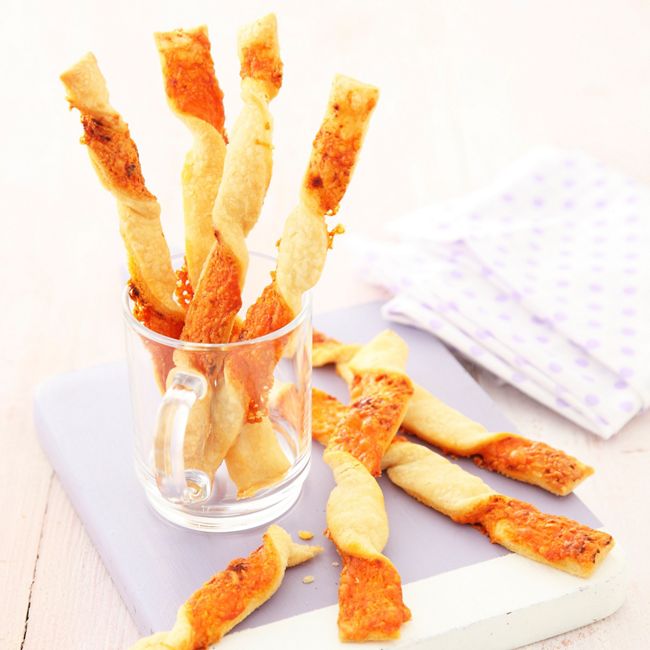 Easy Cheesy Straws