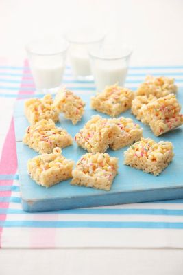 Marshmallow Crispy “cakes”