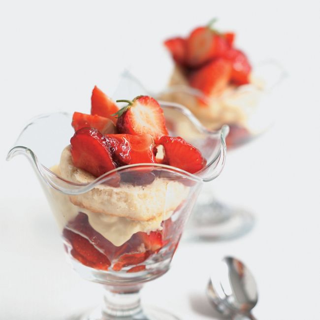 Scone, Strawberry & Clotted Cream Trifles