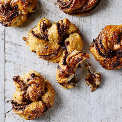 Air-fryer Chocolate Pastry Knots