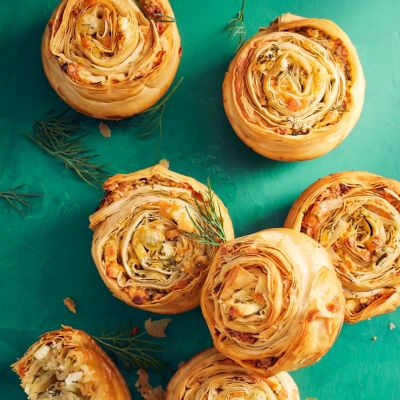 Spanakopita Scrolls