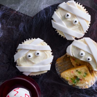 Mummy Cupcakes