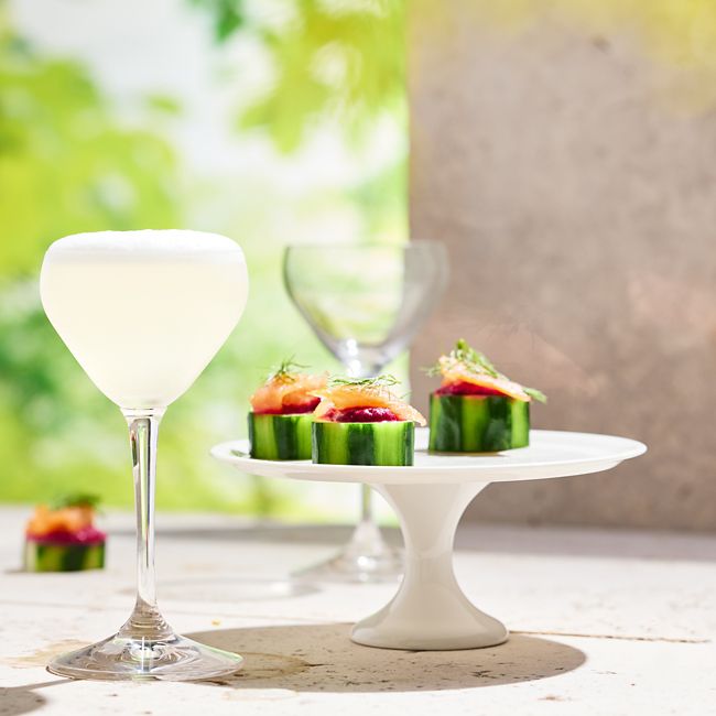 Elderflower Gin Sour with Salmon & Beetroot Bites