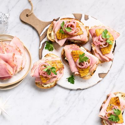 Grilled Pineapple & Ham Bruschetta