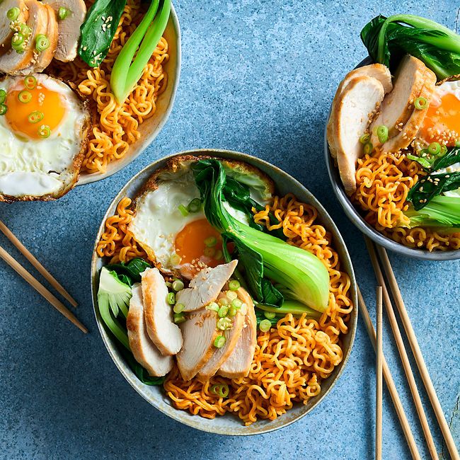 Chicken & Spicy Cheese Noodles