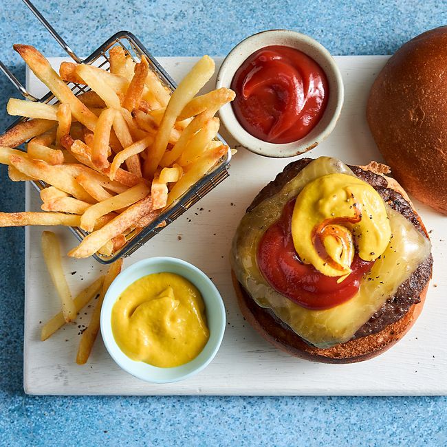 Classic Cheeseburger