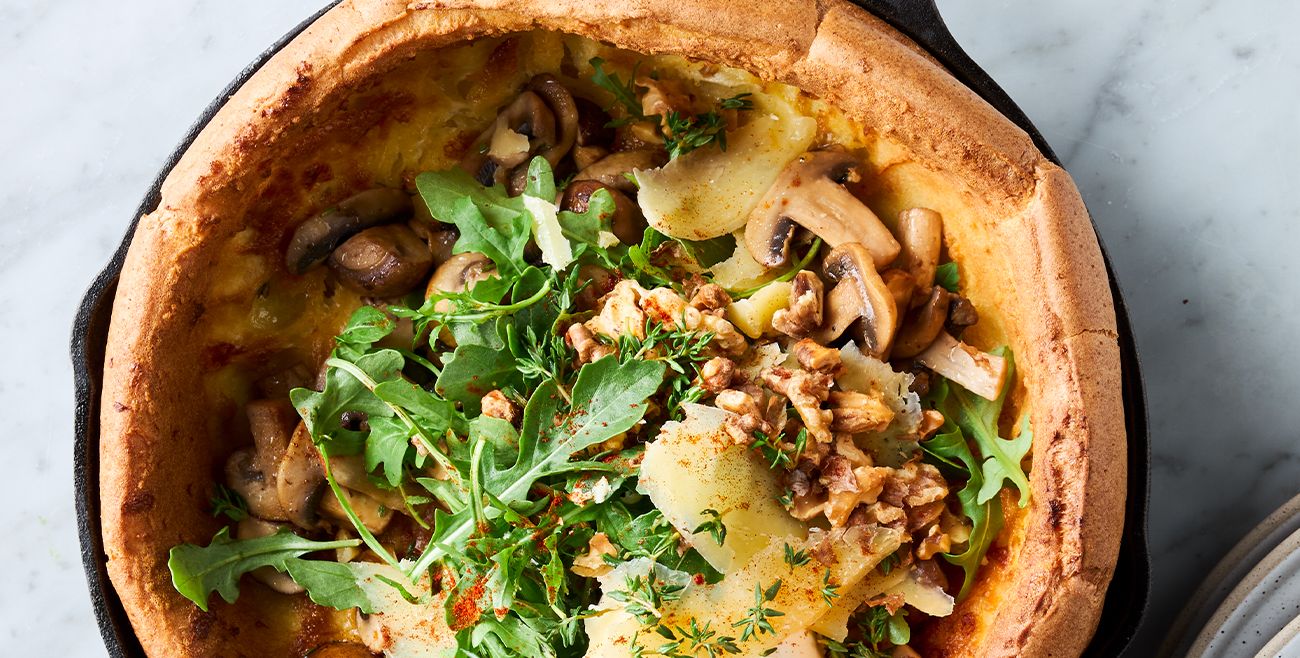 Mixed mushrooms with thyme Dutch baby