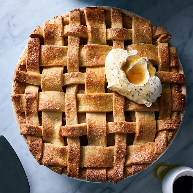 Apple & Cinnamon Pie