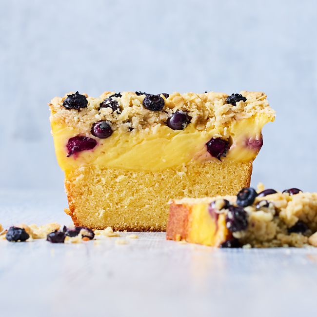 Blueberry Crumble Custard Cake