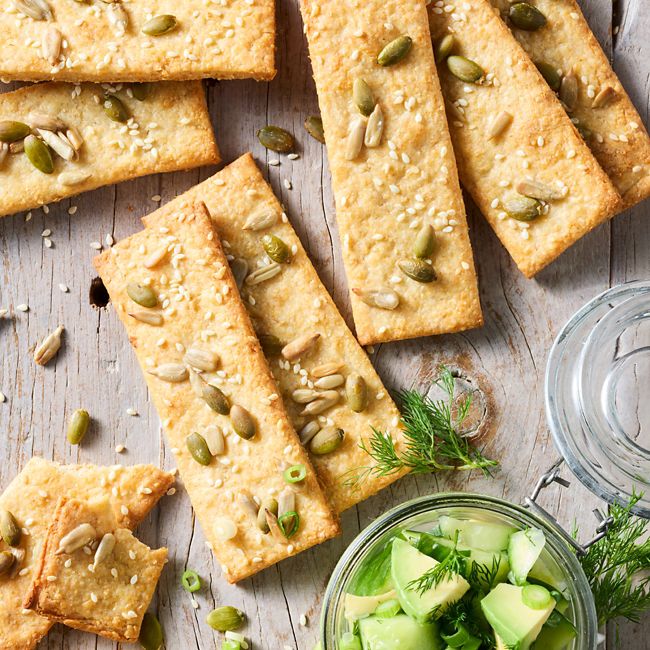 Vintage Cheddar Crackers with Fresh Cucumber Relish