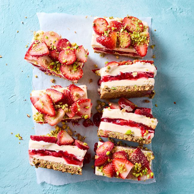 Strawberry Ice-cream Slab Cake